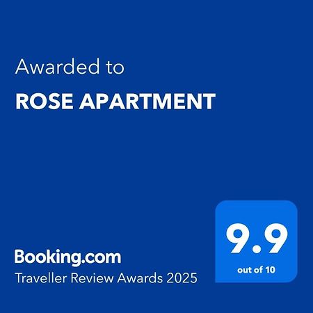 Rose Apartment Piatra Neamţ Exteriér fotografie