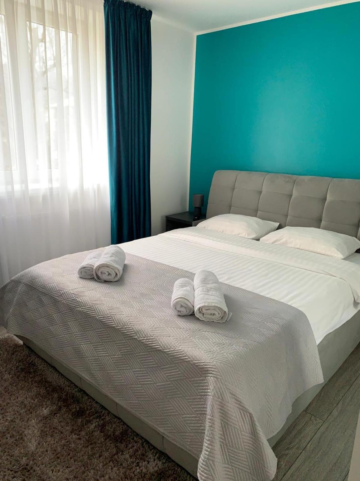 Rose Apartment Piatra Neamţ Exteriér fotografie